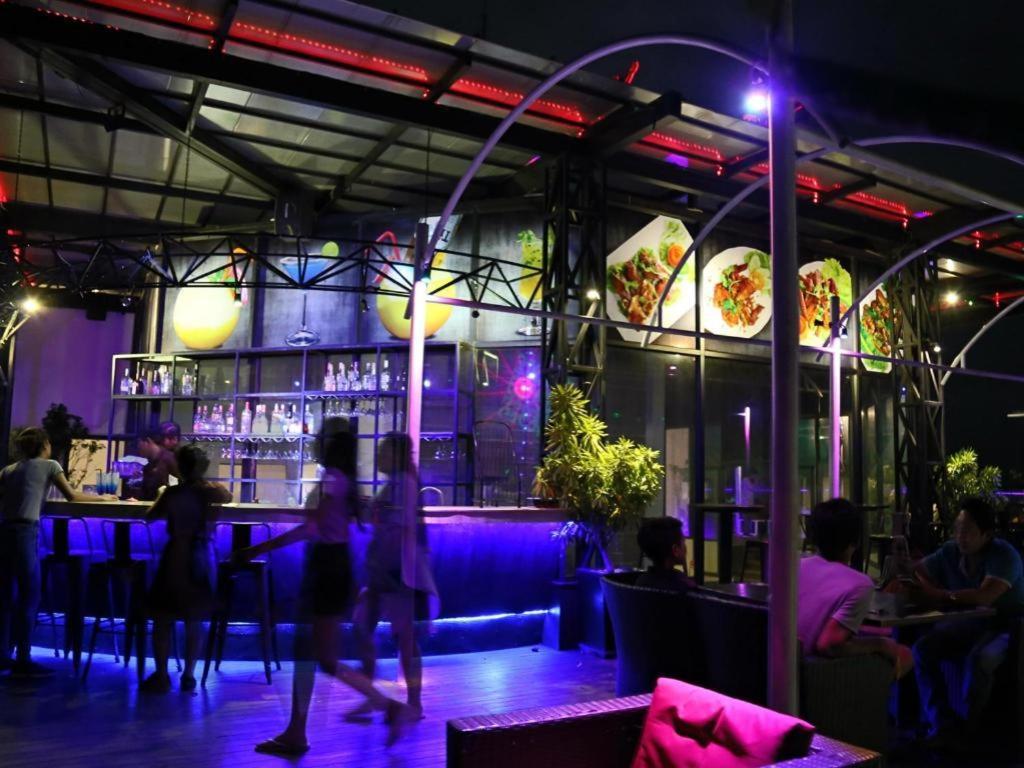 Yeak Loam Hotel Banlung Экстерьер фото