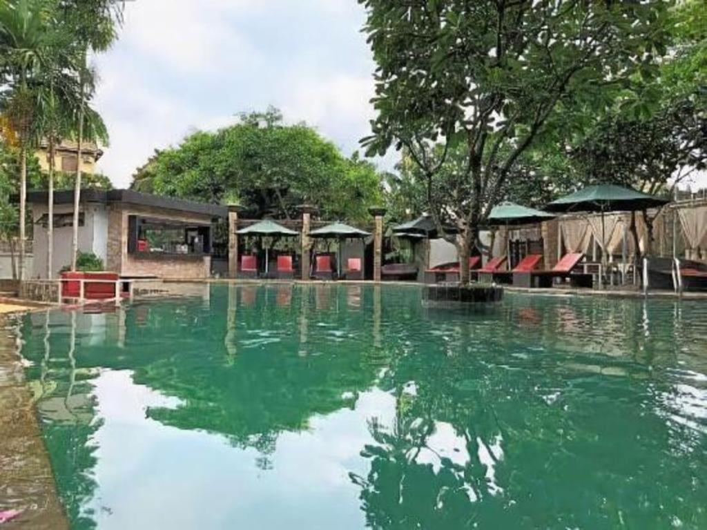 Yeak Loam Hotel Banlung Экстерьер фото