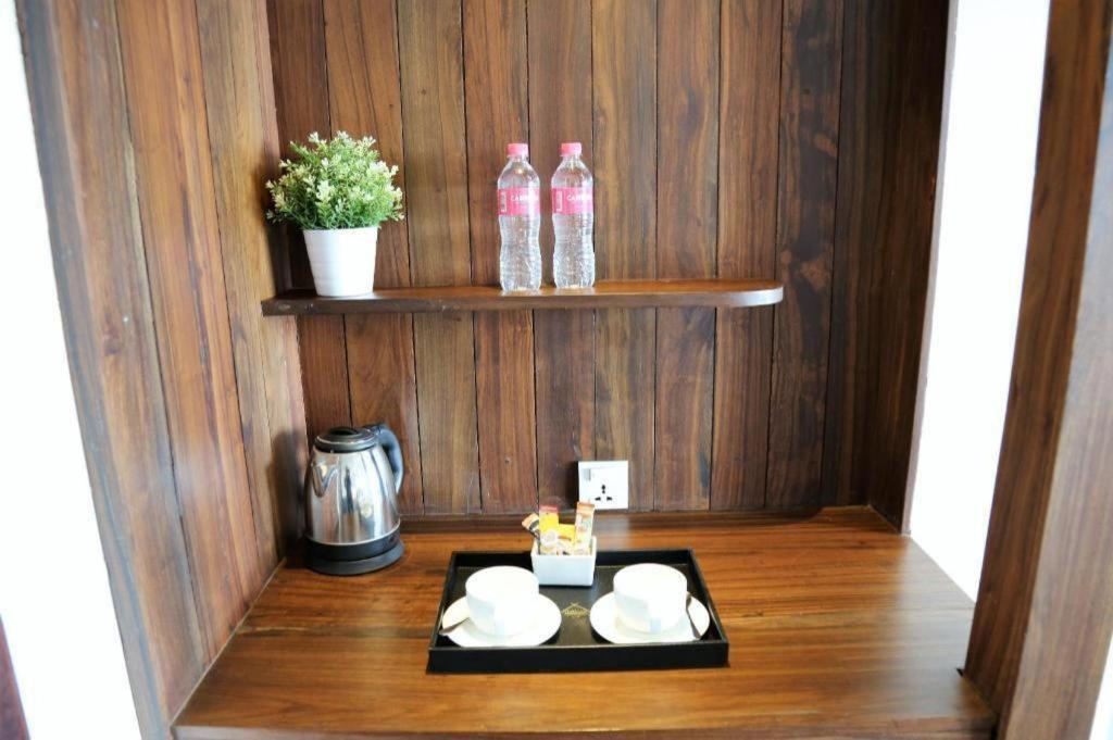 Yeak Loam Hotel Banlung Экстерьер фото